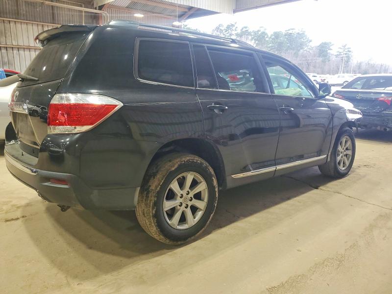 Photo 3 from auction – 2013 TOYOTA HIGHLANDER with VIN 5TDZK3EH0DS116089
