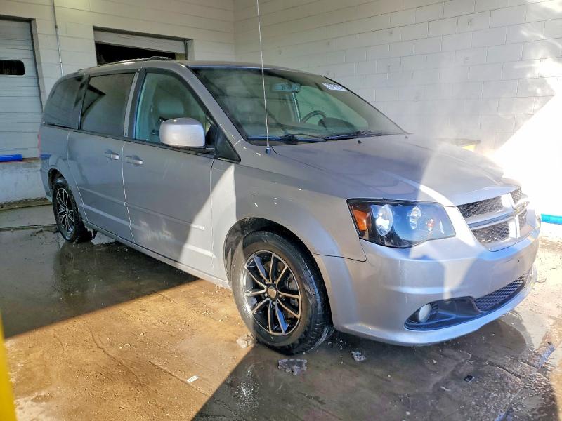 Photo 4 from auction – 2017 DODGE GRAND CARAVAN with VIN 2C4RDGEG1HR557799