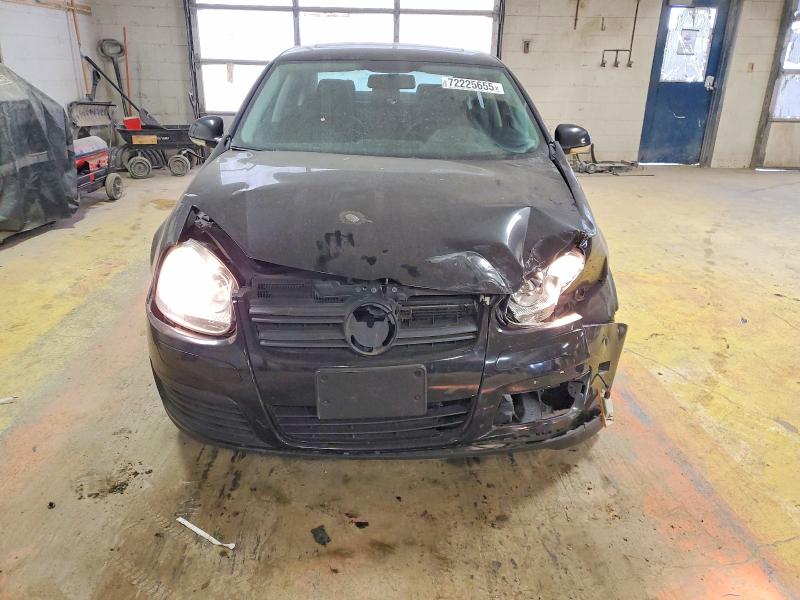Photo 5 from auction – 2010 VOLKSWAGEN JETTA WOLF with VIN 3VWRA7AJ2AM033646