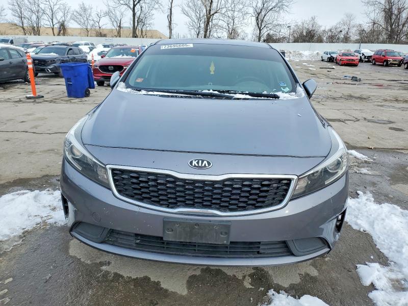 Photo 5 from auction – 2018 KIA FORTE LX with VIN 3KPFL4A76JE279001