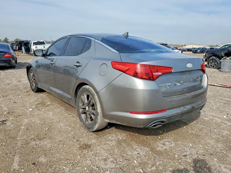 Zdjęcie 2 z aukcji – 2013 KIA OPTIMA z VIN 5XXGM4A72DG194203