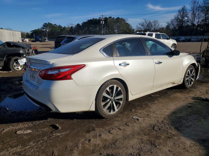 Photo 3 from auction – 2016 NISSAN ALTIMA with VIN 1N4BL3AP9GC209331