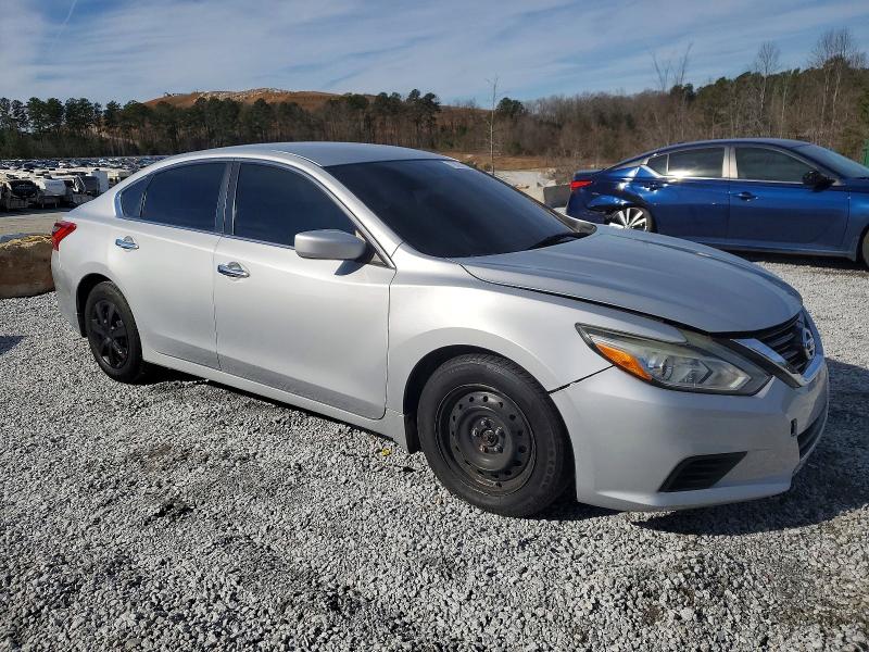 Photo 4 from auction – 2017 NISS ALTIMA with VIN 1N4AL3AP9HN330488