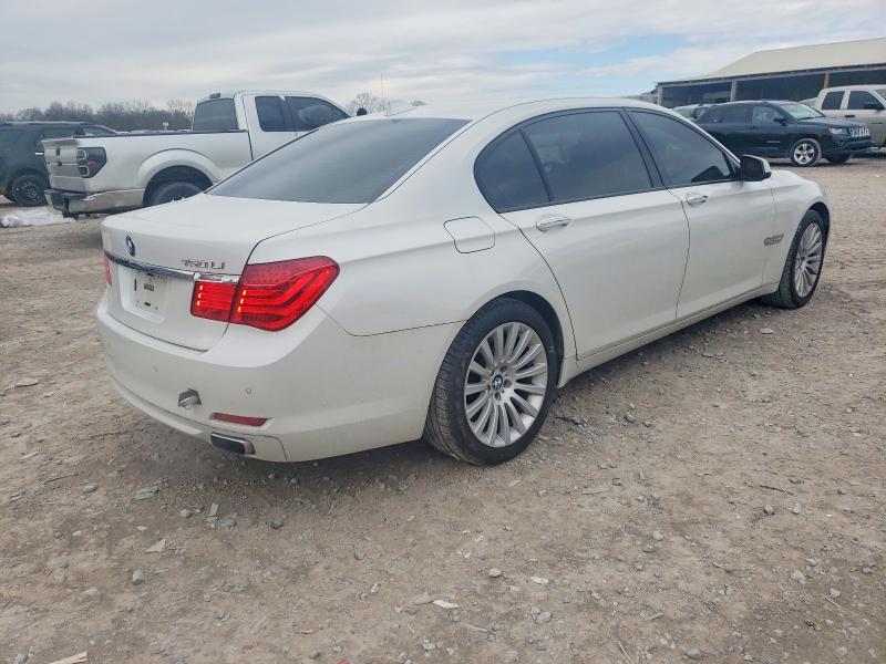 Photo 3 from auction – 2012 BMW 750 with VIN WBAKB8C5XCC963108
