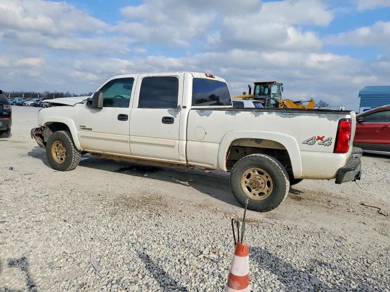 Photo 2 from auction – 2006 CHEVROLET SILVERADO with VIN 1GCHK23D56F243221