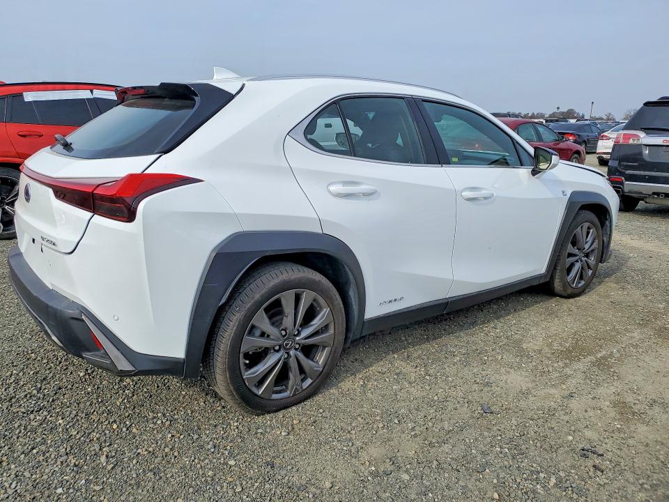 Photo 3 from auction – 2019 LEXUS UX 250H with VIN JTHU9JBH6K2011395