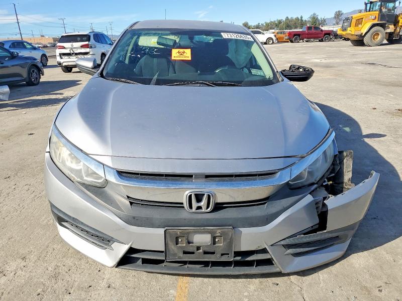 Photo 5 from auction – 2017 HONDA CIVIC with VIN 2HGFC2F52HH562488