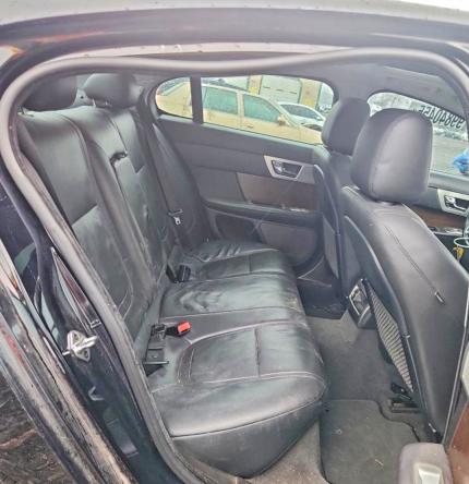 Photo 10 from auction – 2014 JAGUAR XF with VIN SAJWJ0EF4E8U14283
