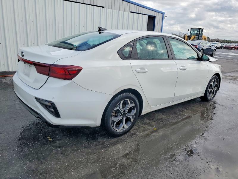 Photo 3 from auction – 2021 KIA FORTE FE with VIN 3KPF24AD0ME314841