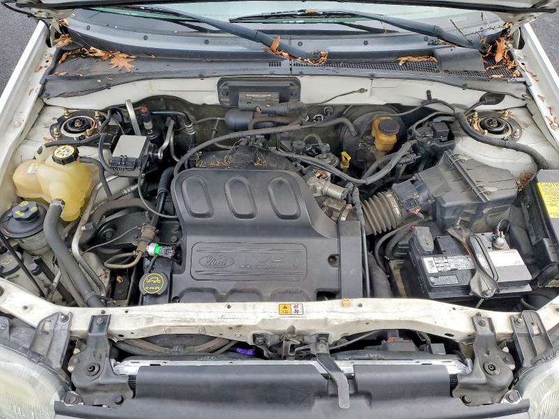 Photo 11 from auction – 2003 FORD ESCAPE XLT with VIN 1FMCU93163KA71377
