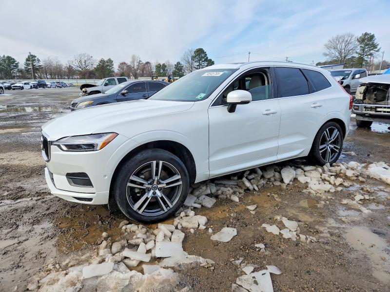 VOLVO XC60 T5 2018 with VIN LYV102RK6JB069834 - Photo from auction