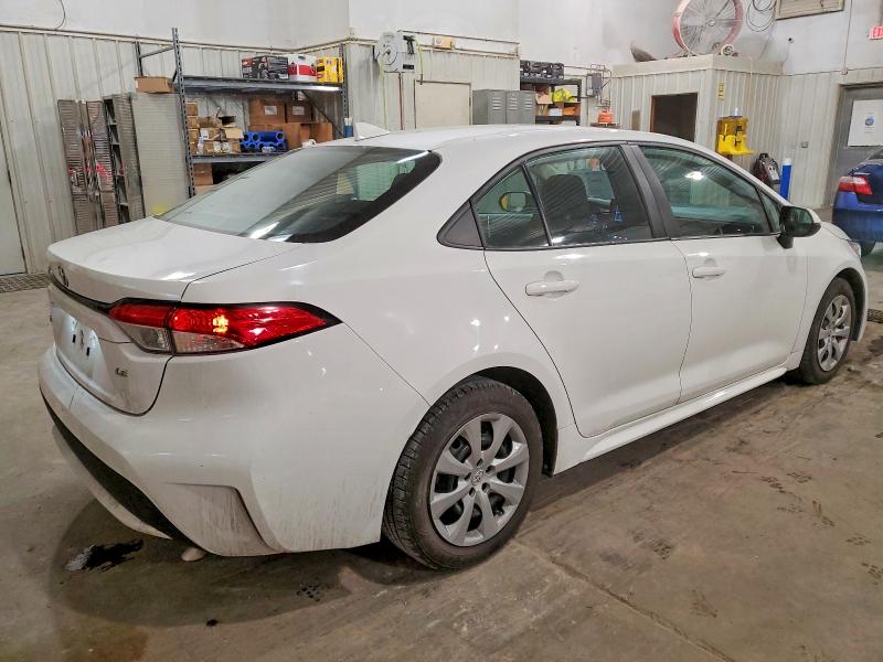Photo 3 from auction – 2022 TOYOTA COROLLA LE with VIN 5YFEPMAE9NP298368