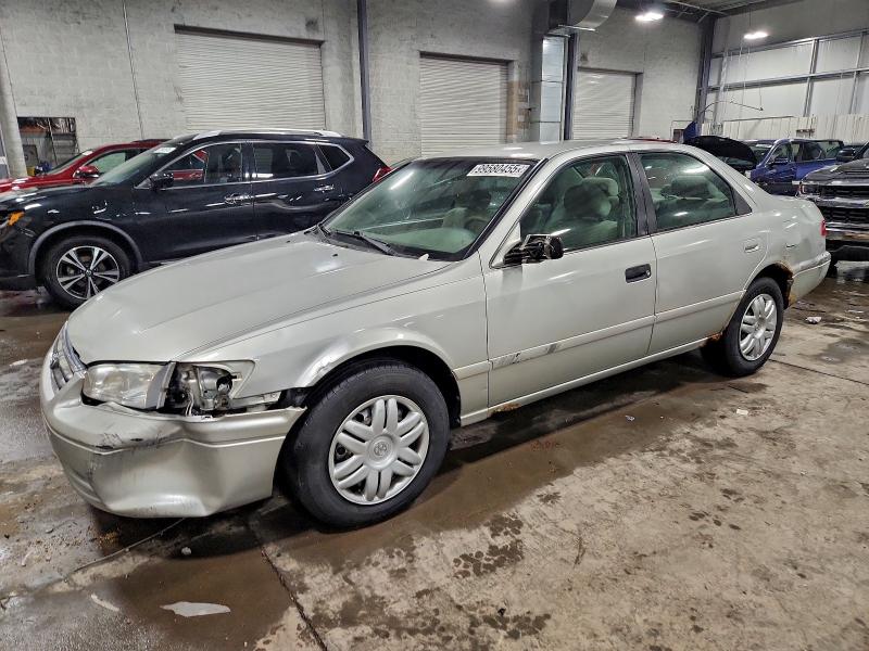 TOYOTA CAMRY CE 2001 with VIN 4T1BG22K01U825153 - Photo from auction