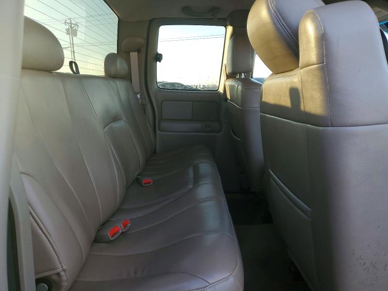 Photo 10 from auction – 2002 CHEVROLET SILVERADO with VIN 2GCEK19T921150876