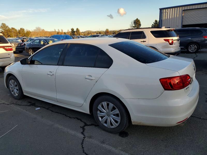 Photo 2 from auction – 2014 VOLKSWAGEN JETTA BASE with VIN 3VW2K7AJ9EM319790
