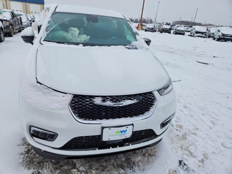 Photo 5 from auction – 2025 CHRYSLER PACIFICA S with VIN 2C4RC1BG6SR549256