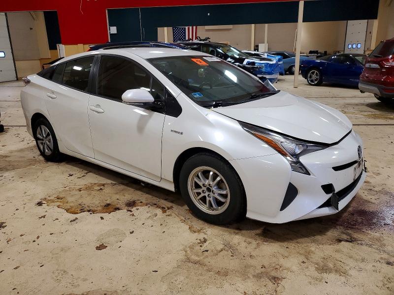 Photo 4 from auction – 2016 TOYOTA PRIUS with VIN JTDKARFU2G3014365