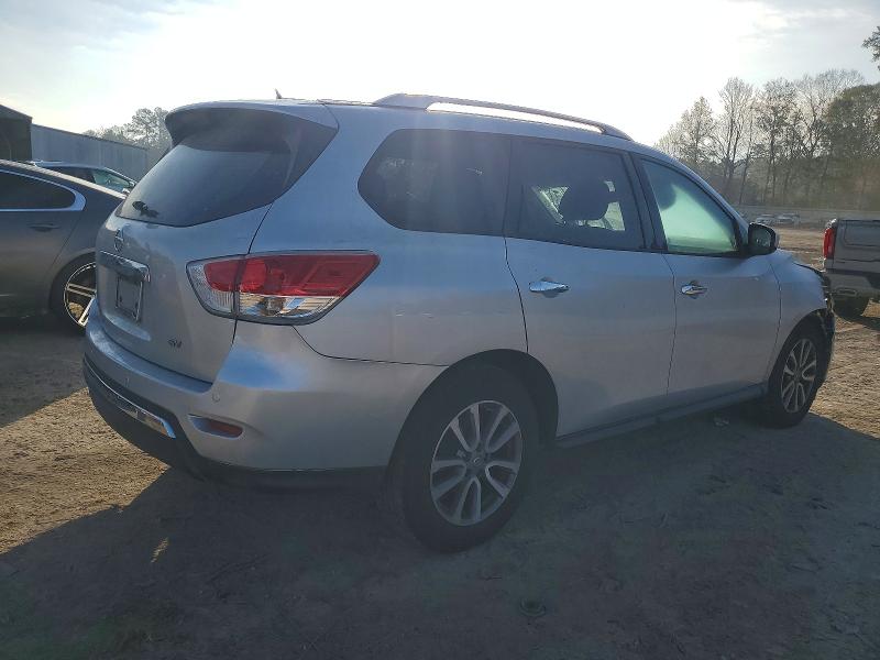 Photo 3 from auction – 2015 NISSAN PATHFINDER with VIN 5N1AR2MNXFC608655