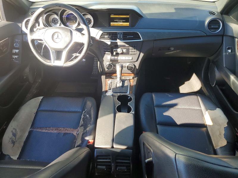 Photo 8 from auction – 2012 MERCEDES-BENZ C with VIN WDDGF8BB6CR231484