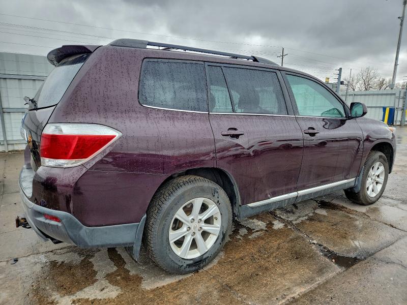 Photo 3 from auction – 2011 TOYOTA HIGHLANDER with VIN 5TDBK3EH2BS090366