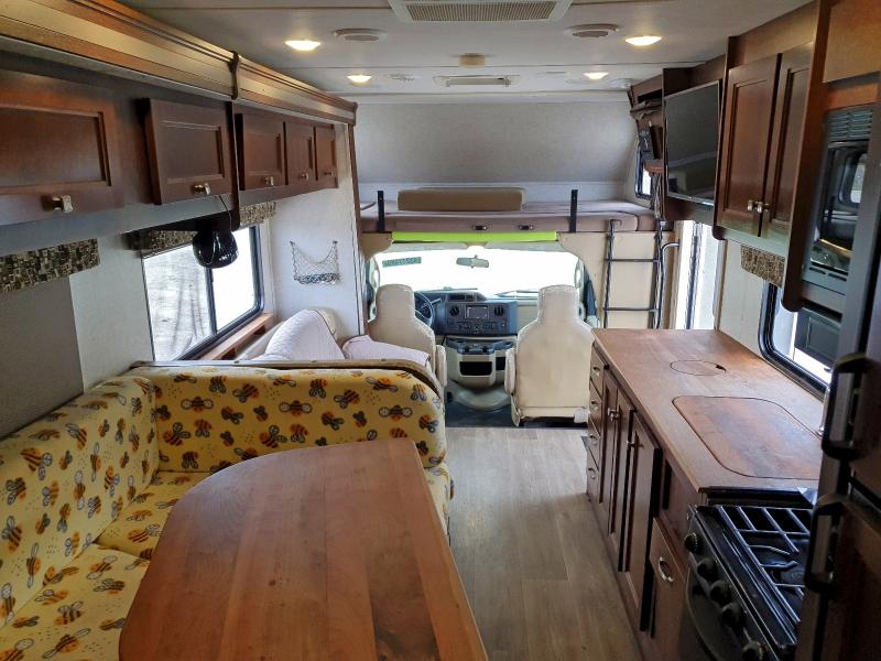 Photo 5 from auction – 2017 FORD ECONOLINE with VIN 1FDXE4FS9HDC39126