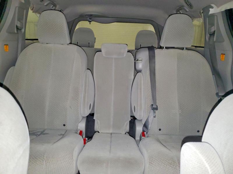 Photo 10 from auction – 2011 TOYOTA SIENNA LE with VIN 5TDKK3DC9BS062294