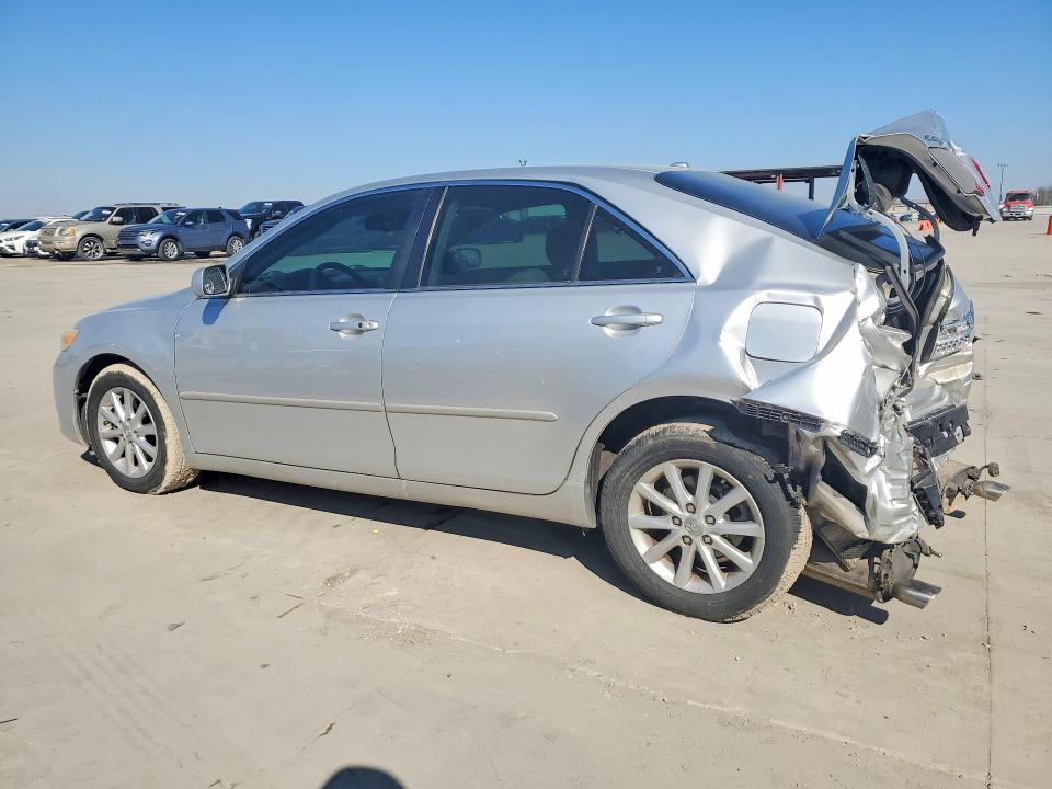 Photo 2 from auction – 2011 TOYOTA CAMRY with VIN 4T1BK3EK6BU619076