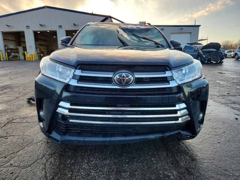 Photo 5 from auction – 2017 TOYOTA HIGHLANDER with VIN 5TDJZRFH5HS481349