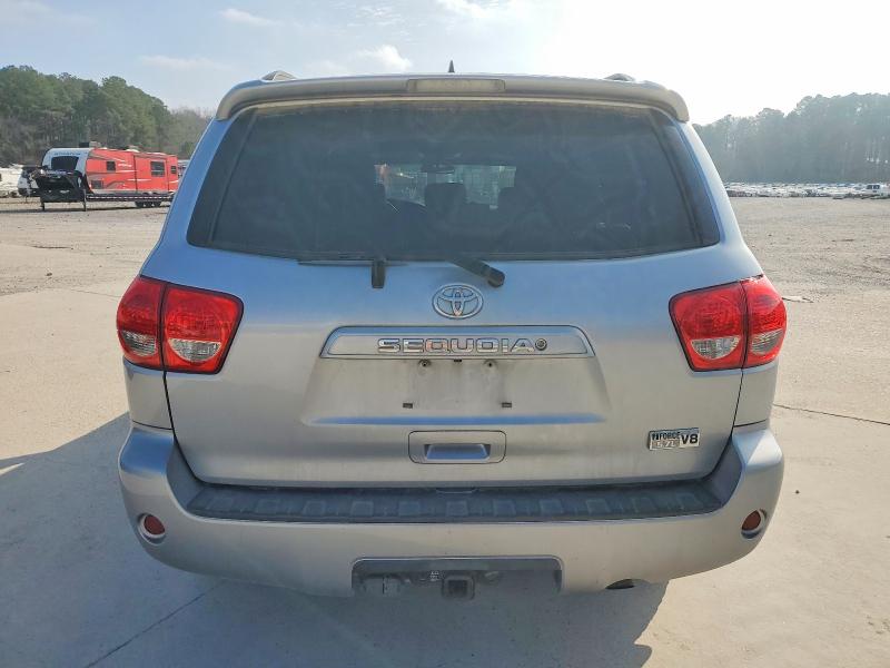 Photo 6 from auction – 2016 TOYOTA SEQUOIA with VIN 5TDBY5G17GS132872