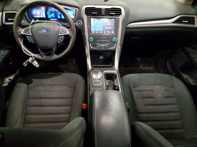 Photo 8 from auction – 2019 FORD FUSION with VIN 3FA6P0LU9KR147625