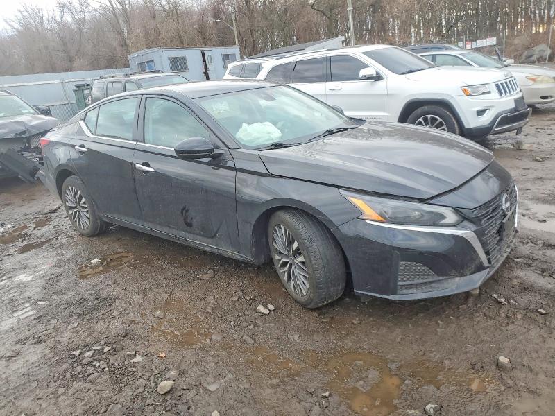 Photo 4 from auction – 2023 NISS ALTIMA with VIN 1N4BL4DV7PN310890