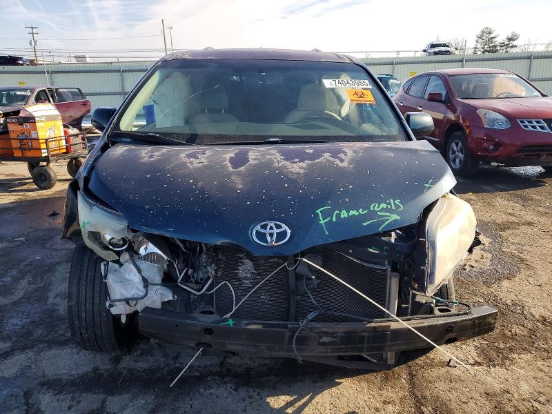 Photo 5 from auction – 2011 TOYOTA SIENNA LE with VIN 5TDKK3DC2BS043277