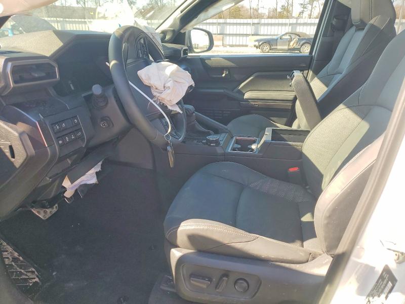 Photo 7 from auction – 2025 TOYOTA 4RUNNER with VIN JTEVA5BRXS5039708