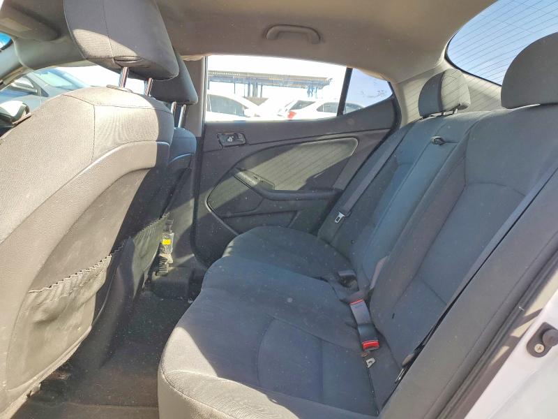 Photo 10 from auction – 2015 KIA OPTIMA LX with VIN KNAGM4A79F5536394