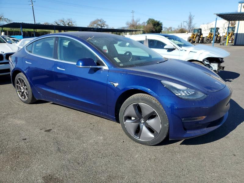 Photo 4 from auction – 2018 TESLA MODEL 3 with VIN 5YJ3E1EA8JF154366