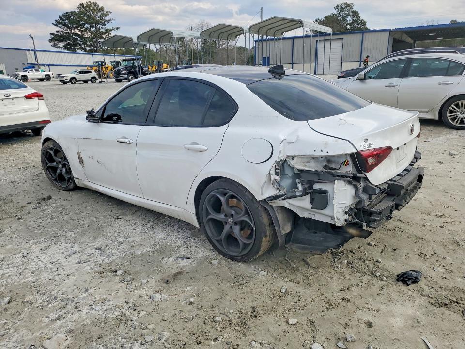 Photo 2 from auction – 2018 ALFA ROMEO GIULIA with VIN ZARFAECN0J7598388