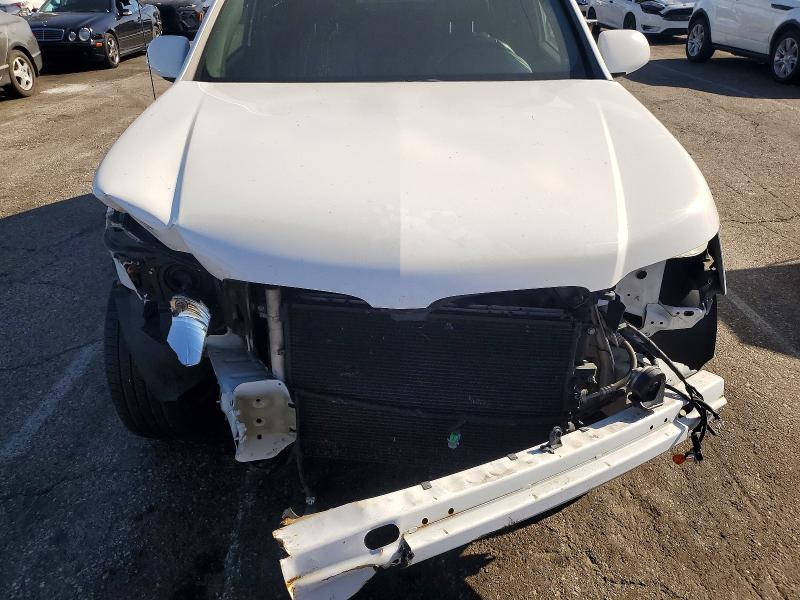 Photo 12 from auction – 2006 PONTIAC TORRENT with VIN 2CKDL63F666036232