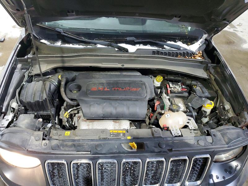 Photo 12 from auction – 2019 JEEP RENEGADE with VIN ZACNJBBB5KPJ77473