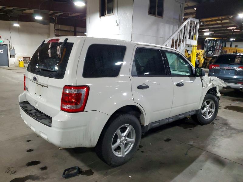 Photo 3 from auction – 2012 FORD ESCAPE XLS with VIN 1FMCU0C70CKC19121