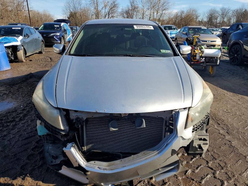 Photo 5 from auction – 2011 HONDA ACCORD LXP with VIN 1HGCP2F40BA122306