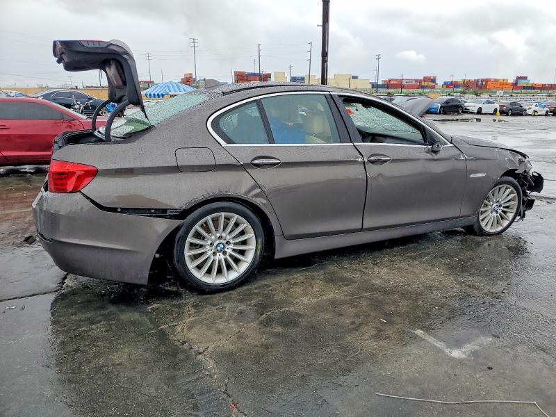 Photo 3 from auction – 2011 BMW 535 I with VIN WBAFR7C56BC608006