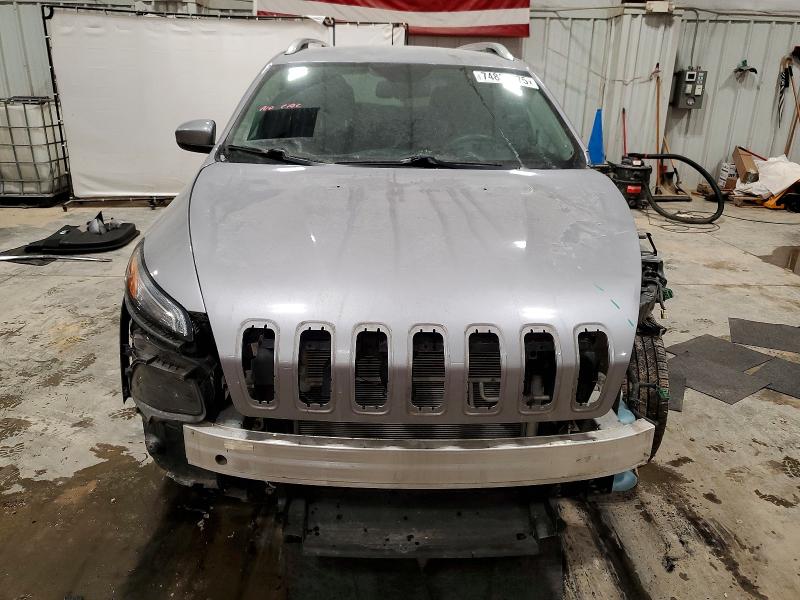 Photo 5 from auction – 2018 JEEP CHEROKEE with VIN 1C4PJLCB8JD536831