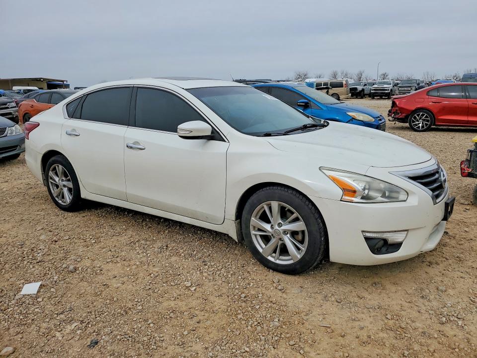 Photo 4 from auction – 2013 NISSAN ALTIMA 2.5 with VIN 1N4AL3AP4DN510200