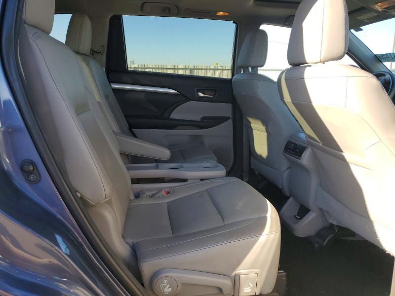 Photo 11 from auction – 2016 TOYOTA HIGHLANDER with VIN 5TDKKRFH2GS148209