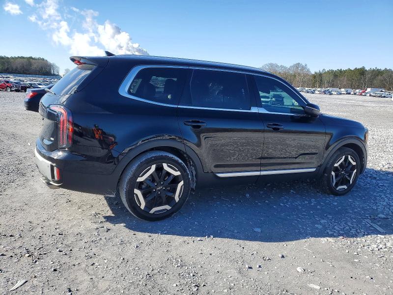 Photo 3 from auction – 2023 KIA TELLURIDE with VIN 5XYP3DGC2PG337190
