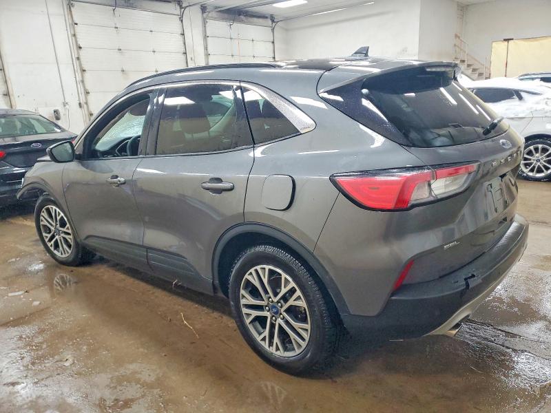 Photo 2 from auction – 2021 FORD ESCAPE with VIN 1FMCU0H60MUA06515