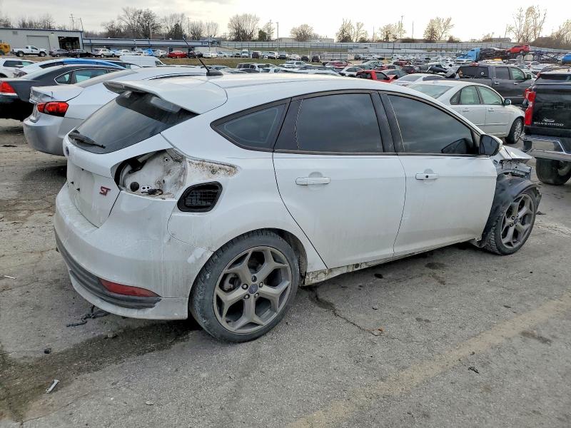 Photo 3 from auction – 2018 FORD FOCUS ST with VIN 1FADP3L91JL216227