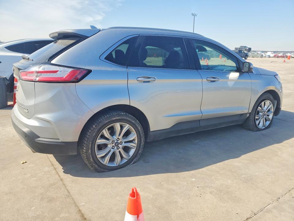 Photo 3 from auction – 2020 FORD EDGE with VIN 2FMPK3K9XLBA20454