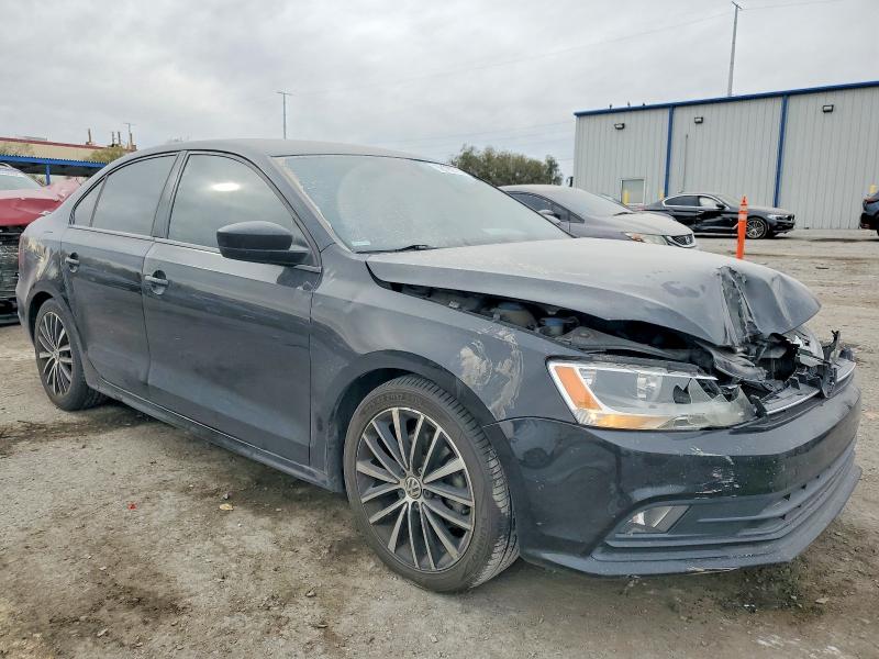 Photo 4 from auction – 2016 VOLKSWAGEN JETTA SPOR with VIN 3VWD17AJ7GM384779