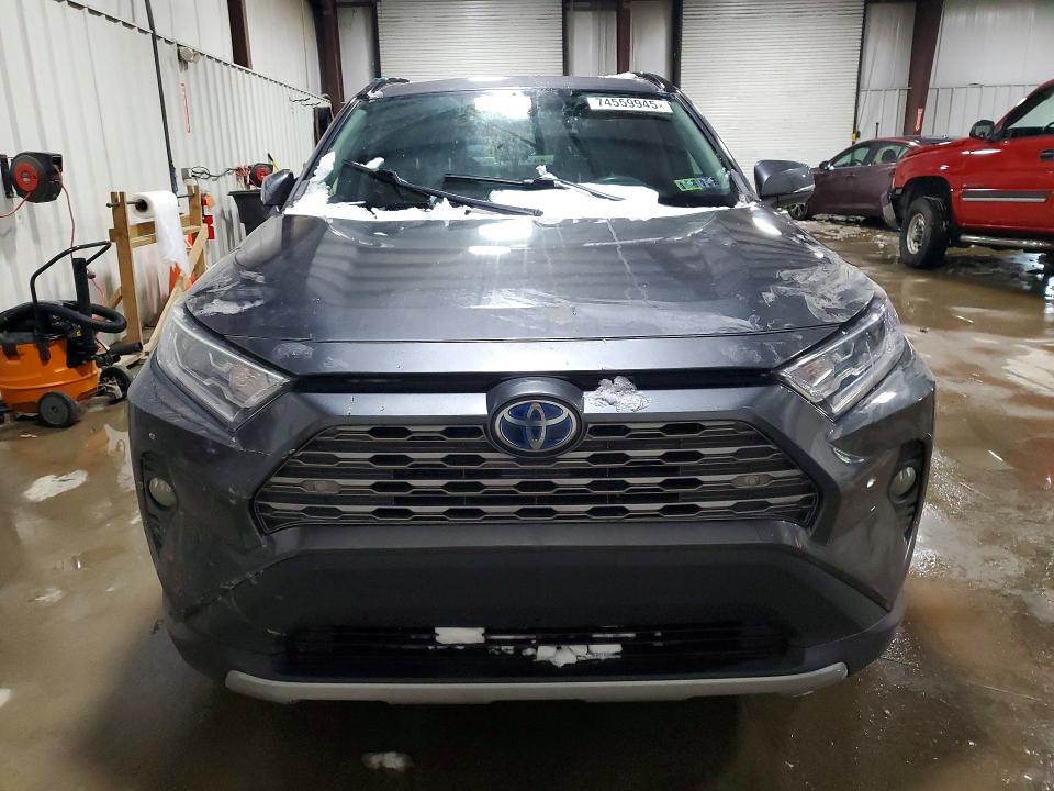Photo 5 from auction – 2019 TOYOTA RAV4 with VIN 2T3DWRFV6KW003975